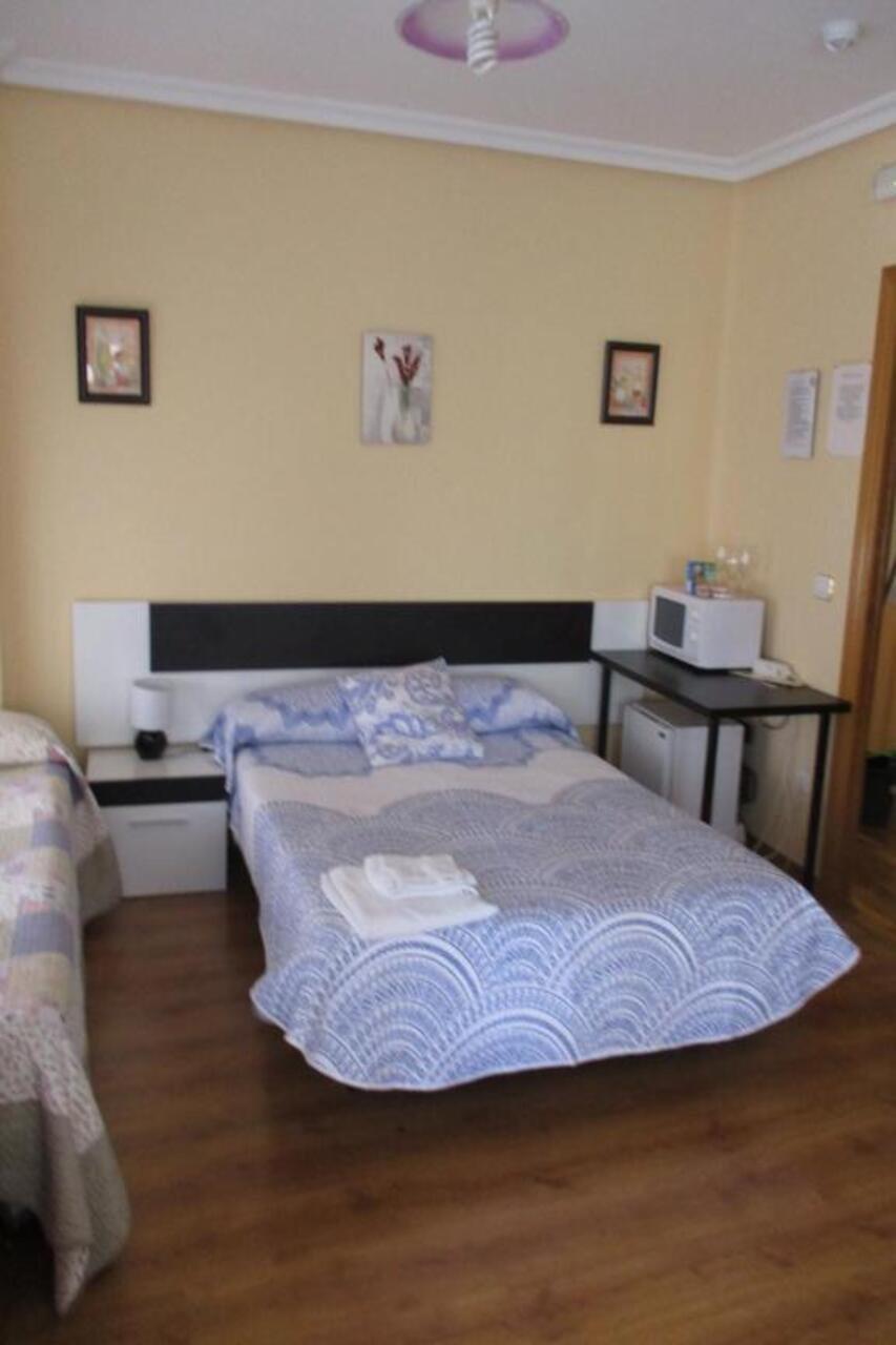 Hostal Becares Palencia Exterior foto